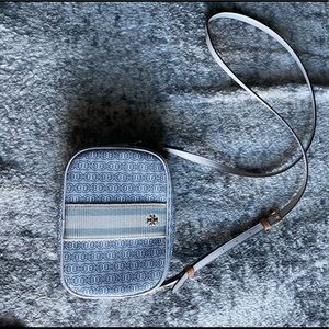 Tory burch crossbody bag